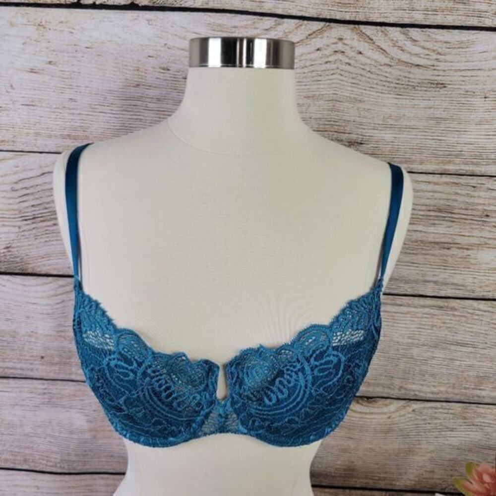 Victoria's Secret Very Sexy Blue Allover Floral Lace Bra Size 34C